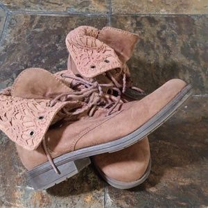 American Eagle Combat boots size 10